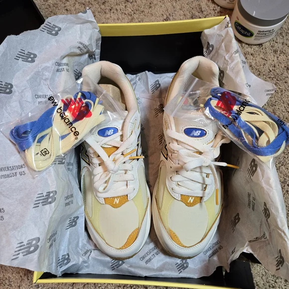 Joe Freshgoods x New Balance 2002R "Conversations Amongst Us" edition. - Picture 2 of 5